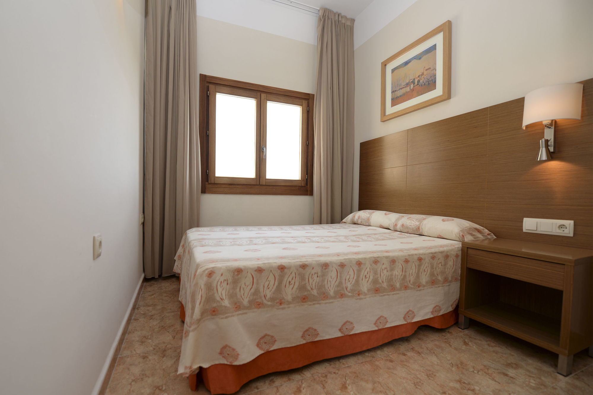 Monarque Costa Narejos Hotel 4*